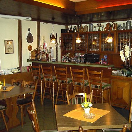 Weinstube Pension Moselbluemchen Zeltingen-Rachtig Εξωτερικό φωτογραφία