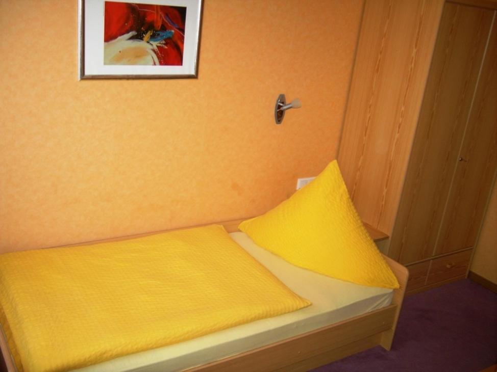 Weinstube Pension Moselbluemchen Zeltingen-Rachtig Εξωτερικό φωτογραφία
